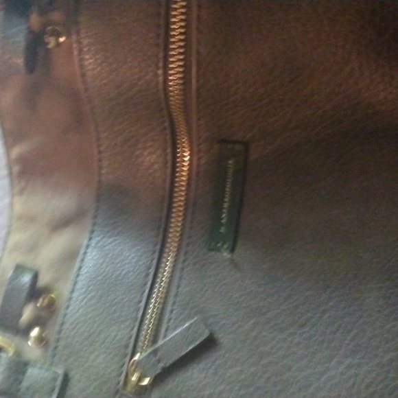 Anthropologie olive green large leather shoulder bag with bows EUC - Picture 7 of 9